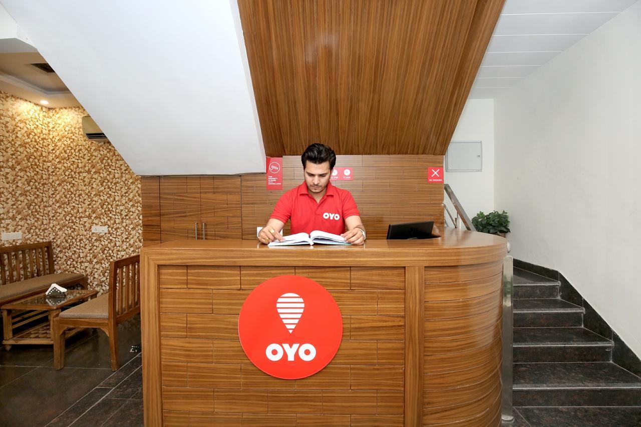 Oyo 13373 Hotel Royal Star Panchkula Exteriör bild